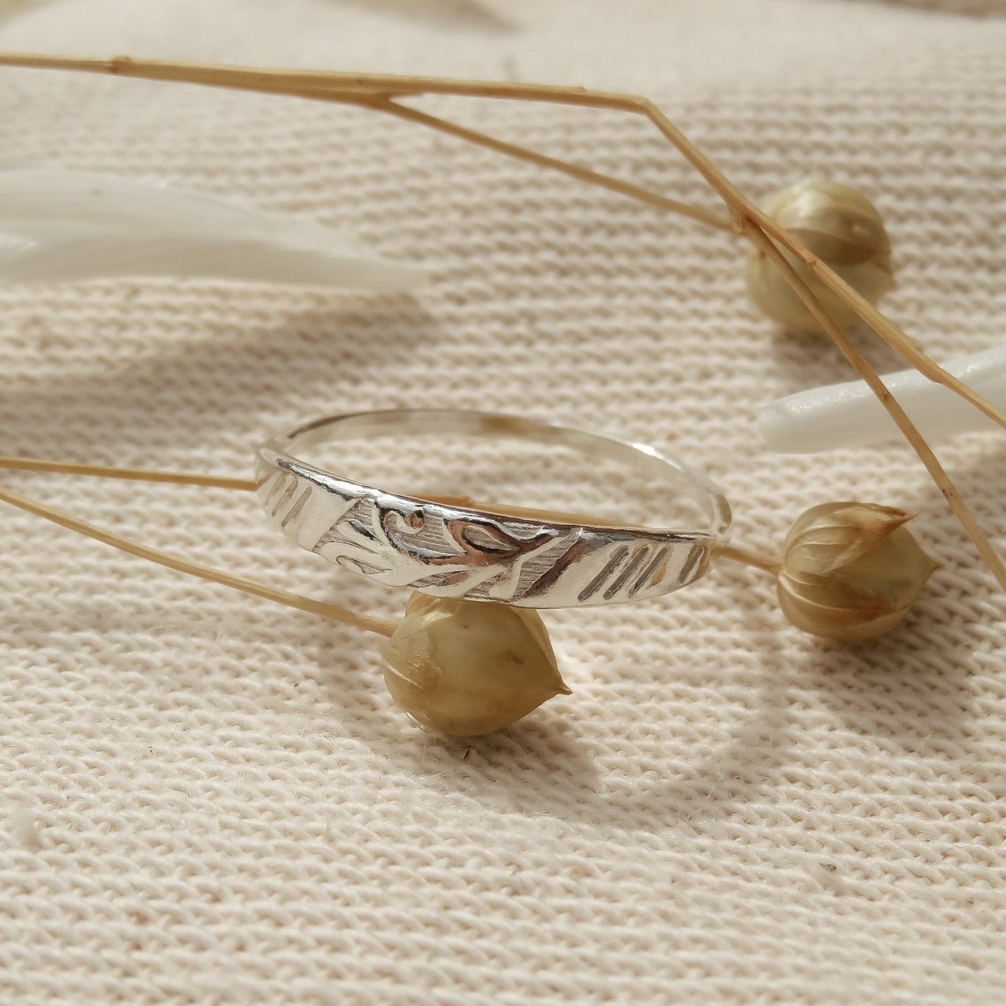 The Dainty Floral Ring in Silver (Available in 9ct gold)