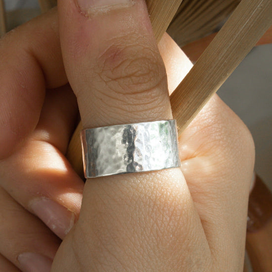 Load image into Gallery viewer, Classic Chunky Hammered Ring in Silver
